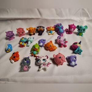 Hatchimals Lot Of 20 Assorted Collectible Animals Pets -Colorful Mini Toys